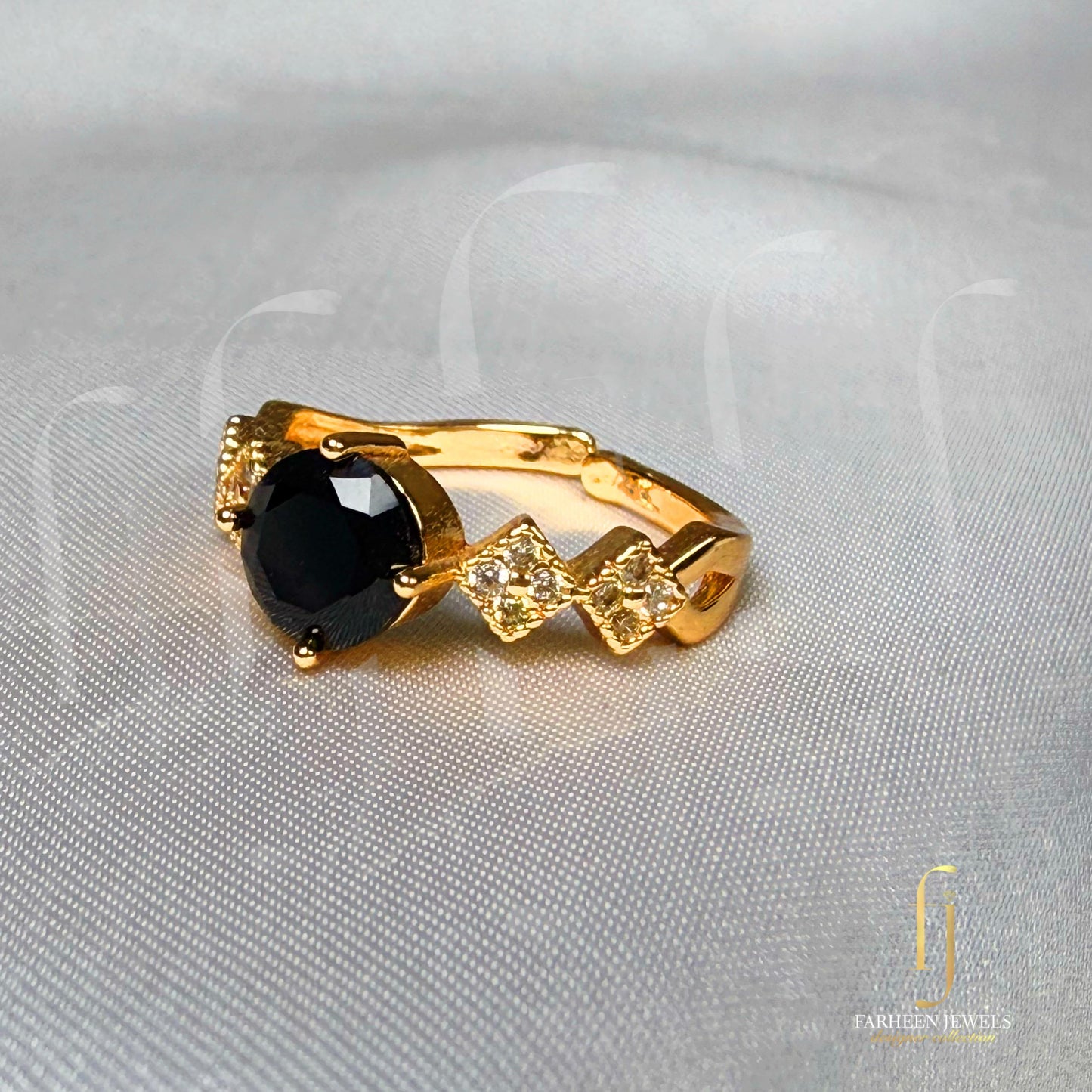 BLACK STONE ADJUSTABLE RING